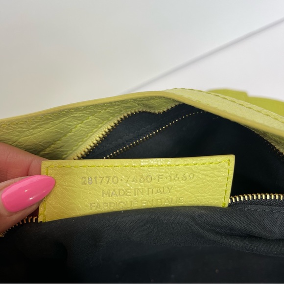 BALENCIAGA Classic City Neon Yellow June Citronna - Picture 6 of 17